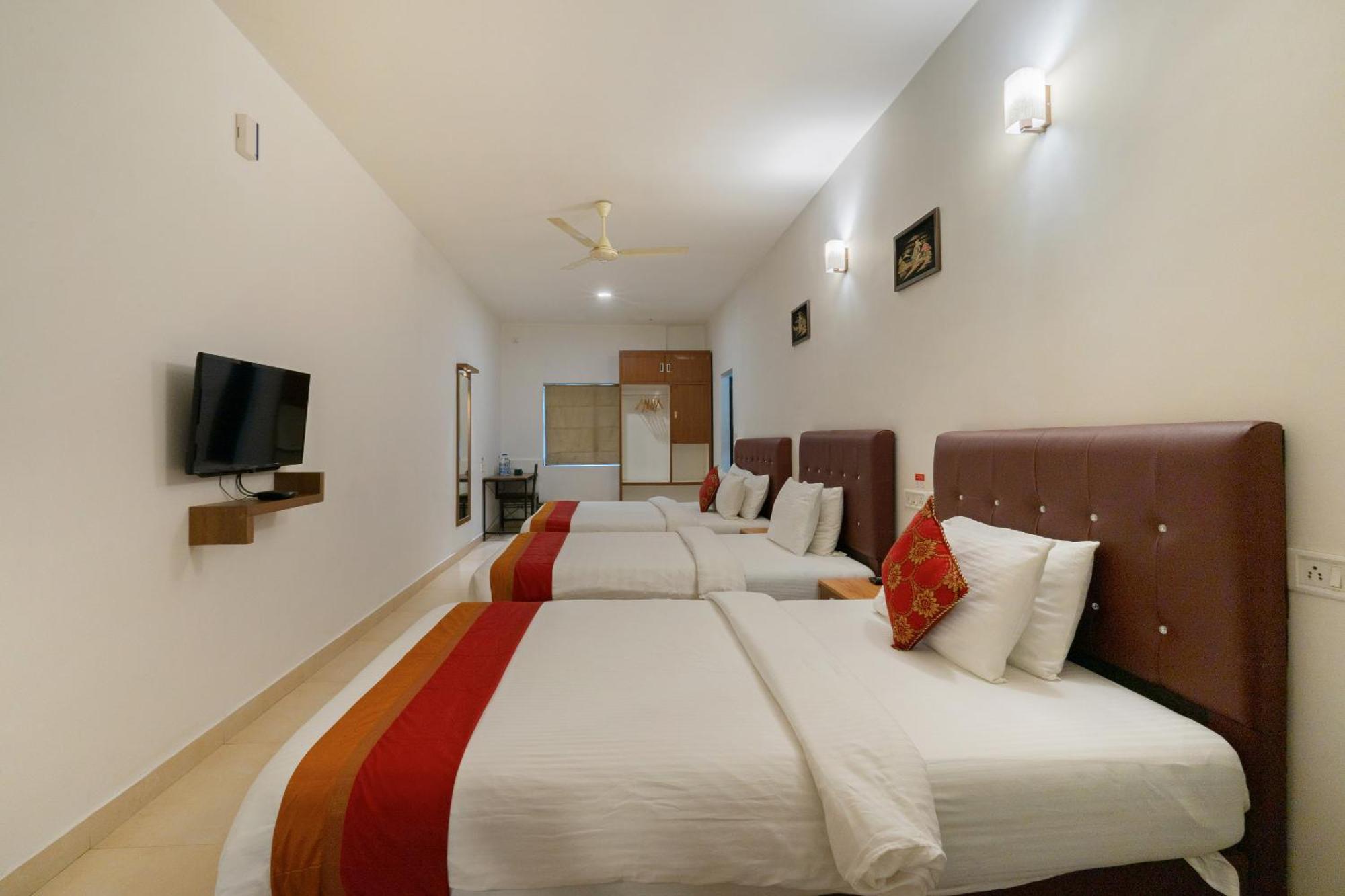 The Sanihara Hotel & Resort ビサーリー エクステリア 写真