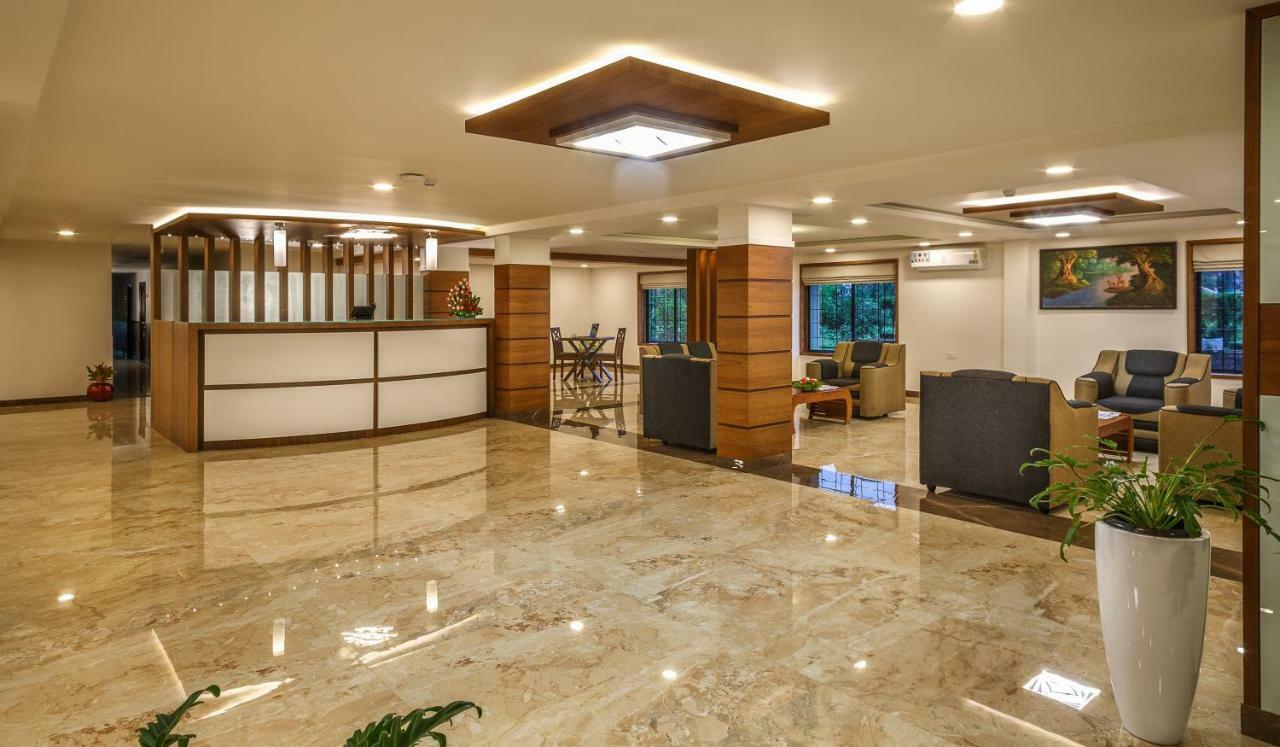The Sanihara Hotel & Resort ビサーリー エクステリア 写真